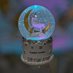 Unicorn Büyük Boy Pilli Kar Küresi